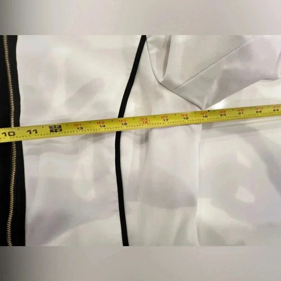 Calvin Klein White Blazer with Black Trim Vintage - Picture 13 of 13